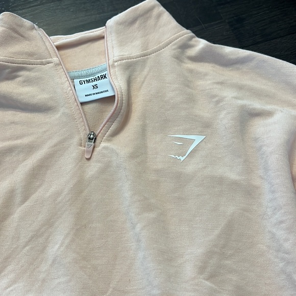 Gymshark Salmon colour top - Picture 4 of 4